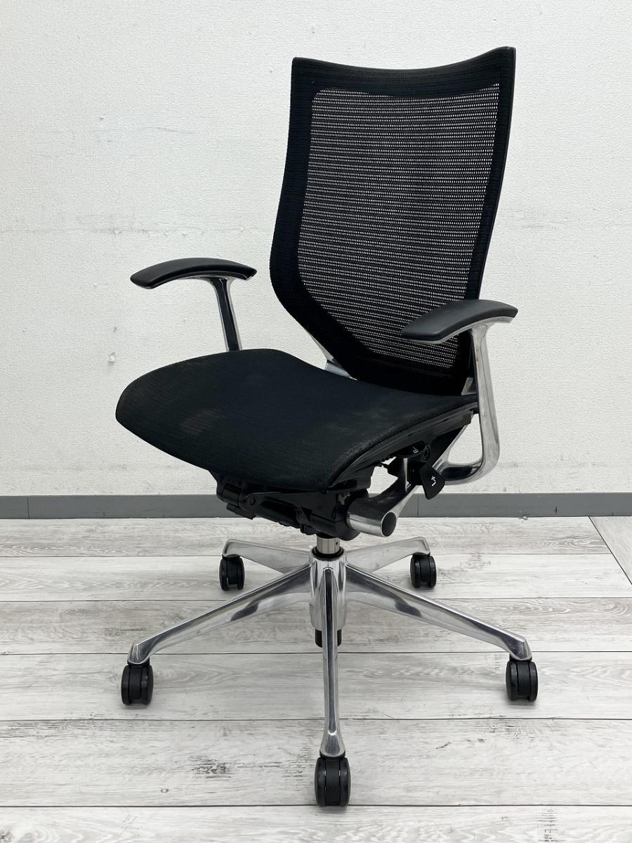 【メッシュチェア】■オカムラ（okamura）製　バロン（Baron）チェア　肘付き　ハイバック　背面メッシュ　座面メッシュ　■固定肘■色：ブラック
                        バロンメッシュチェア
                                    中古
            