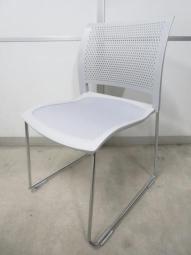 シンプルでエレガントなデザイン！安定感のあるサークル脚タイプ
■コクヨ/スプライン/グレー