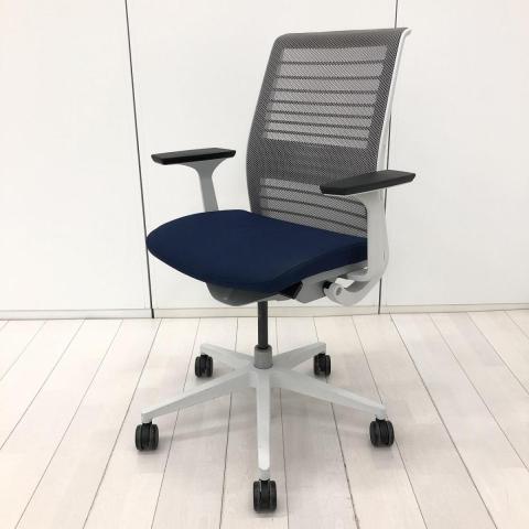 【中古】シンクチェア（新モデル）  Steelcase（スチールケース） 肘付ハイバックチェア