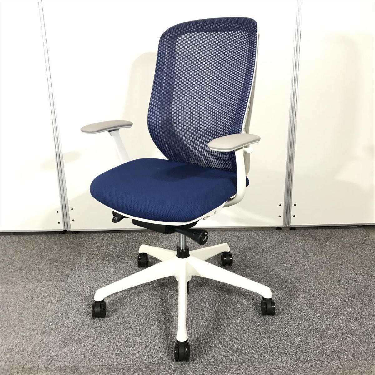 【未使用品！】【※フレーム部分に日焼けあり】【前傾チルト機能付き】【オカムラ製品で最も人気を集める高機能メッシュチェア！】■オカムラ（okamura）製　シルフィー（Sylphy）チェア　■固定肘　■ハイバック肘付き　■背面メッシュ　■ブルー　【弊社使用欄：A01053018】
                        シルフィーメッシュ
                                    中古
            