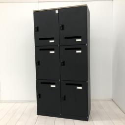 【フレキシブルな働き方に対応するメールロッカー！鍵の持ち運び要らずで便利に使えるダイヤル錠タイプ！】■イトーキ(ITOKI)製　シンライン(THIN LINE)シリーズ　6人用パーソナルロッカー　■投函口あり　■ダイヤル錠　■天板：木目ナチュラル　■ブラック