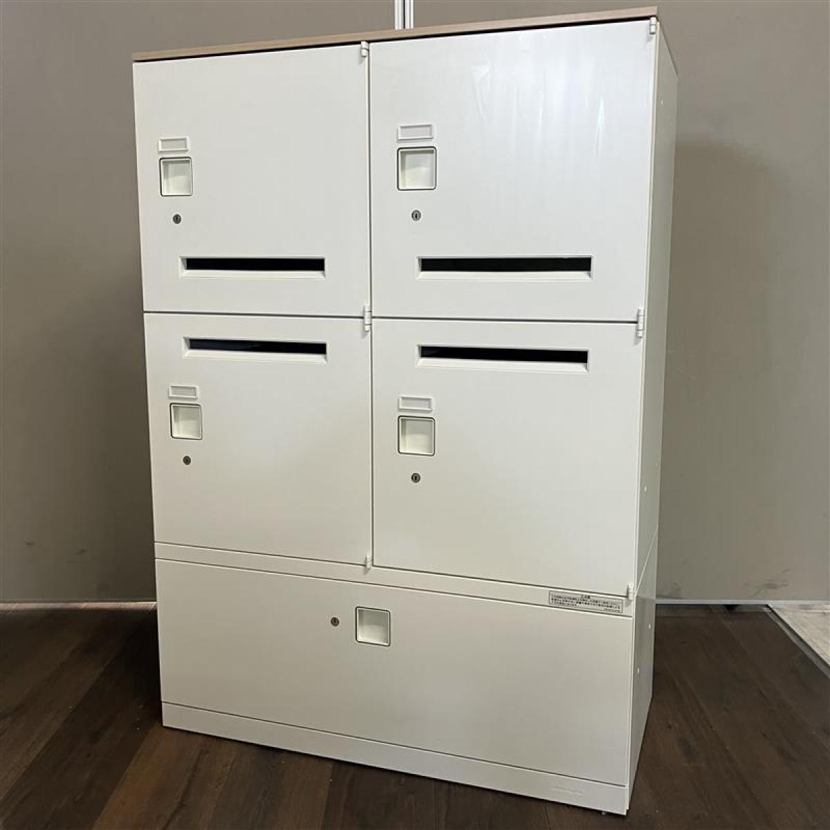 収納スペースの有効活用可能！！　オカムラ　レクトライン　PSロッカー　〈4人用PSロッカー×1段ラテラル書庫〉
#岐阜#愛知#三重#静岡#CS在庫
                        レクトラインロッカー
                                    中古
            