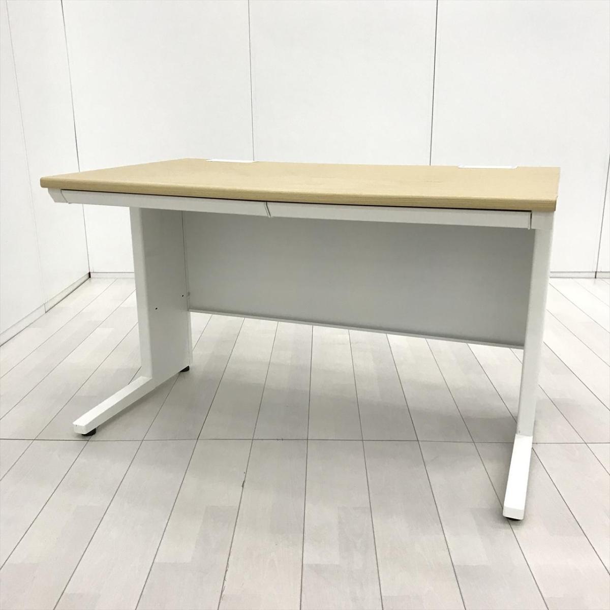 ★アイリスチトセ製　ナチュラル天板　W1200xD700xH720サイズ　引き出し付　定番人気の幅1200！　人気のナチュラル調天板！　W1200平机！！
                        その他シリーズ
                                    中古
            