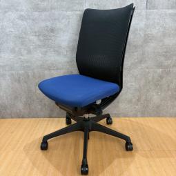 【南】《★訳アリ（クッション劣化※黄色い粉がぽろぽろと落ちることがございます）/㉕/9》オカムラ製のオフィスチェア【ヴィスコンテ】が値下されました！