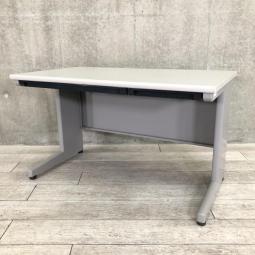 【571458】【コストパフォーマンス抜群のビジネスデスク！スタンダードなデザインで使いやすい！】■イトーキ(ITOKI)製　CZNシリーズ　平机　引き出し付　W1200×D700㎜　■ウォームライト（グレー）　オフィスバスターズ　水戸サテライト　大子町　北茨城市　高萩市　日立市　常陸太田市　常陸大宮市　那珂市　東海村　ひたちなか市　城里町 水戸市　笠間市　茨城町　大洗町　小美玉市