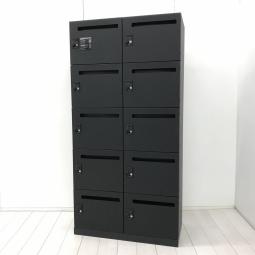 【鍵の持ち運びが不要なダイヤル錠タイプ！】■オカムラ（okamura）製　ピクスラインシリーズ　10人用メールロッカー　■W900×D450×H1810㎜　■ダイヤル錠　■ブラック　【弊社使用欄：A01050408】