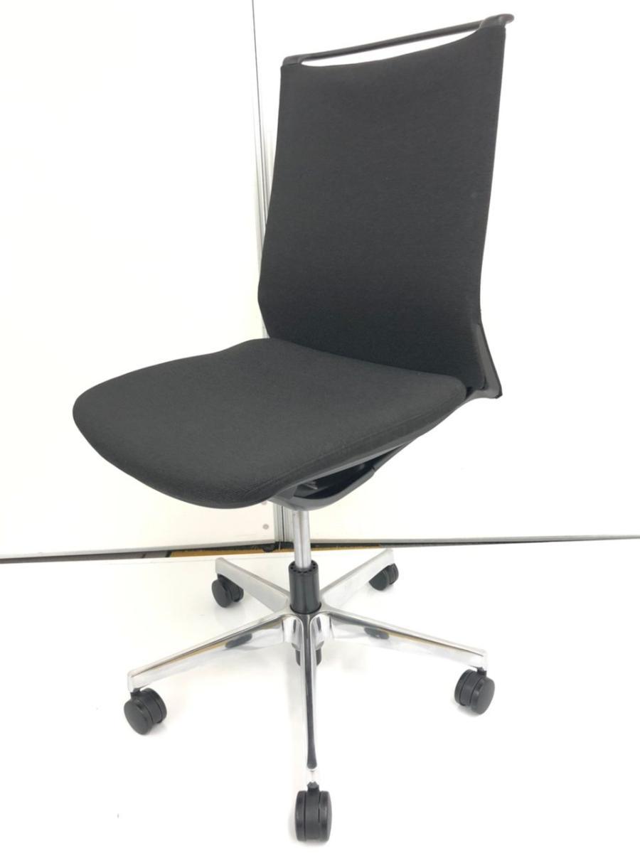 【スタイリッシュさが人気のオフィスチェア！】■オカムラ(okamura)製　モード(mode)シリーズ　■肘無ローバック　■クロスバック　■ブラック　※こちらは肘カバー無し商品となります。
                        モード
                                    中古
            