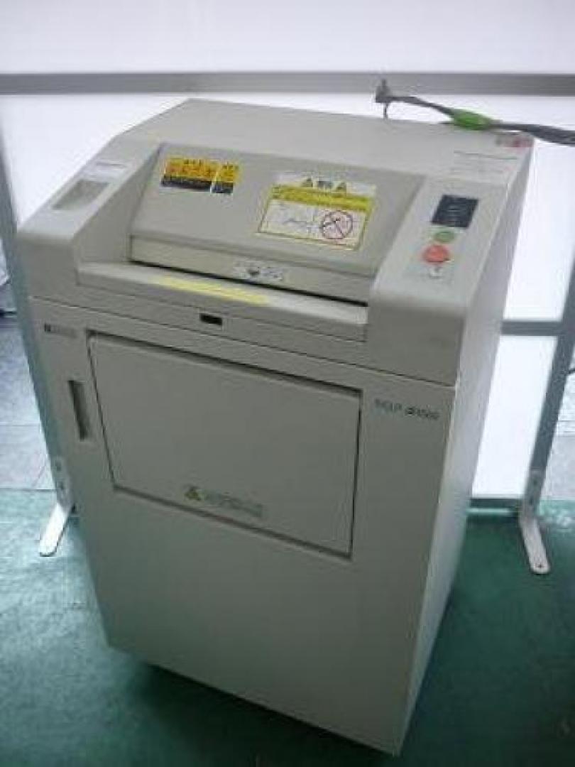 RICUT　α4000
                                    中古
            