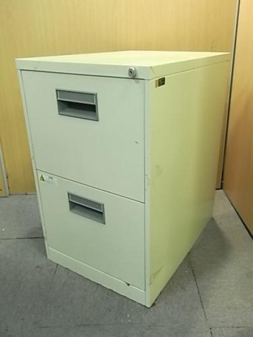 <br>【希少！】珍しい入荷がありました。【1台限定】<br>【商品】B4ファイルキャビネット<br>仕切り板6枚付き
                                    中古
            