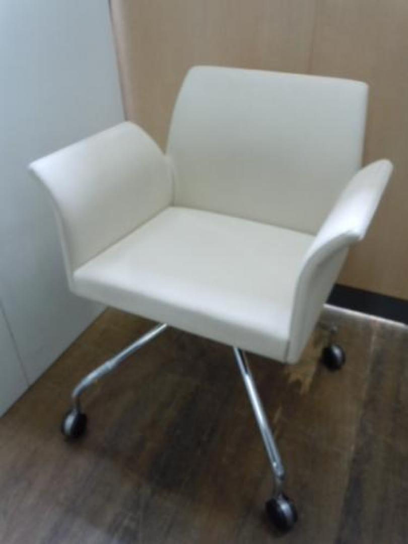 ■　ミーティングチェア　■　ウチダ　■　ロビーチェアとしてもおすすめ！【会議チェア】
                                    中古
            