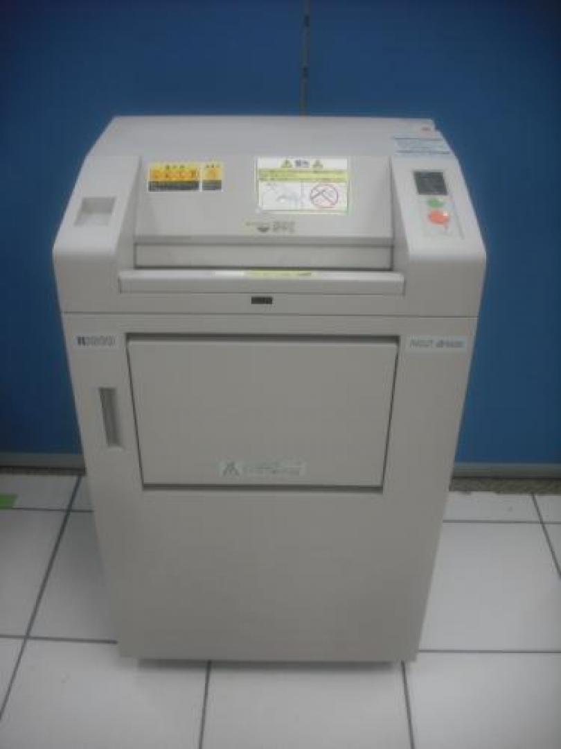 RICUT　α4000
                                    中古
            
