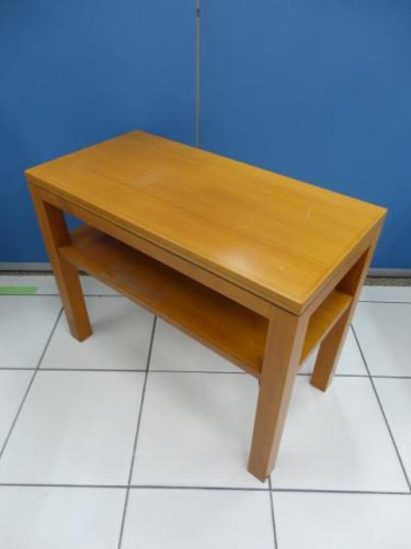 ■木製プリンター台■ テレビを置いたり、ミシン台にしたり、用途は様々です♪
                                    中古
            