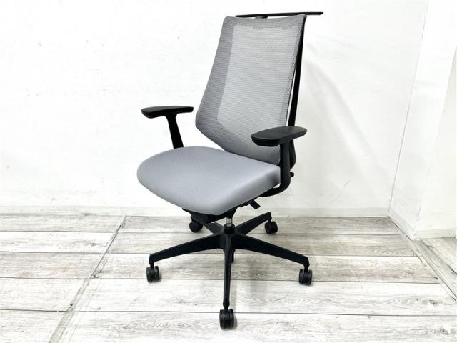 【中古】デュオラ メッシュ  コクヨ（KOKUYO） 肘付ハイバックチェア