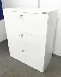 【各段に鍵がかかる！　高品質で使いやすい人気シリーズの3段ラテラル書庫！】■オカムラ（okamura）製　レクトラインシリーズ　3段ラテラル書庫　ローキャビネット　H1110㎜　■ホワイト　■シリンダー鍵