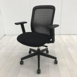 【ワーカーの体重を感知し快適な座り心地を実現！】■プラス(PLUS)製　トライ(Try)チェア　肘付ローバックチェア　背面樹脂メッシュ　■固定肘　■ブラック【弊社使用欄：A01022028】