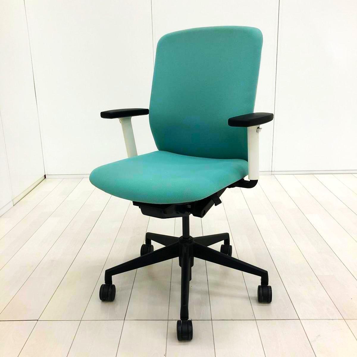 【580106】【リアルシンクロリクライニング搭載で快適な座り心地！】■ウチダ（UCHIDA）製　クレネ（KRENE）チェア　肘付ミドルバック　■可動肘　■アクアブルー　オフィスバスターズ　水戸サテライト　大子町　北茨城市　高萩市　日立市　常陸太田市　常陸大宮市　那珂市　東海村　ひたちなか市　城里町 水戸市　笠間市　茨城町　大洗町　小美玉市
                        クレネ
                                    中古
            