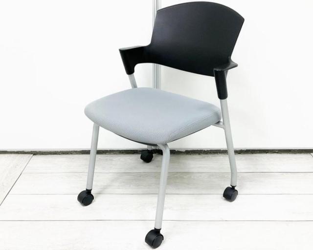 【中古】プロッティチェア  コクヨ（KOKUYO） スタッキングチェア