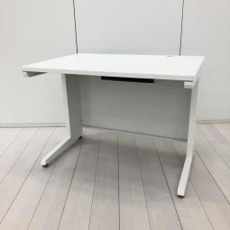 【幅1000㎜タイプのコンパクト事務机！人気のホワイト平机！】■オカムラ(okamura)製　アドバンス-S(ADVANCE-S)シリーズ　平机　W1000×D700㎜　■引き出しなし　■ネオホワイト