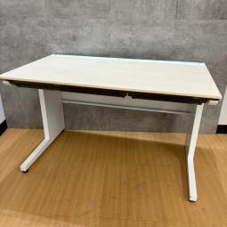 コクヨの平机【ISシリーズ/天板:薄いナチュラル】が入荷しました！　＊「オフィスバスターズ福岡南店」は、福岡を拠点として、全国へ中古オフィス用品・オフィス家具を提供しております。