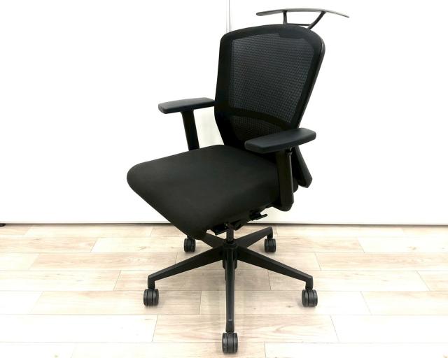 【中古】エルフィ  ウチダ（UCHIDA) 肘付ミドルバックチェア