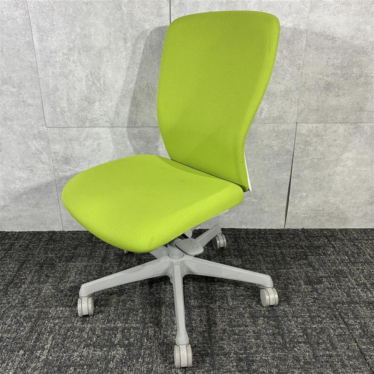 【肘無ハイバック！！ペールトーンの優しいカラーです】　中古家具　九州最大級　《オフィスバスターズ福岡博多店は、福岡を拠点として、日本全国へ中古オフィス用品・オフィス家具を提供しております》
                        スラート
                                    中古
            