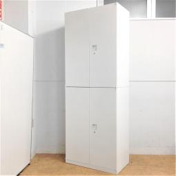 上下観音開き書庫セットが入荷！横幅・奥行がコンパクトで省スペースにもおすすめ！
清潔感のあるホワイトカラーと高いデザイン性・利便性が人気！
■オカムラ/レクトライン/ホワイト　W800 D400　ヒンジ有