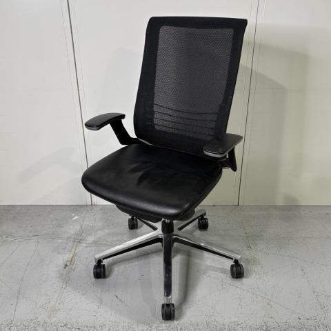 【中古】インスパイン CRS-G2502E6 コクヨ（KOKUYO） 肘付ハイバックチェア