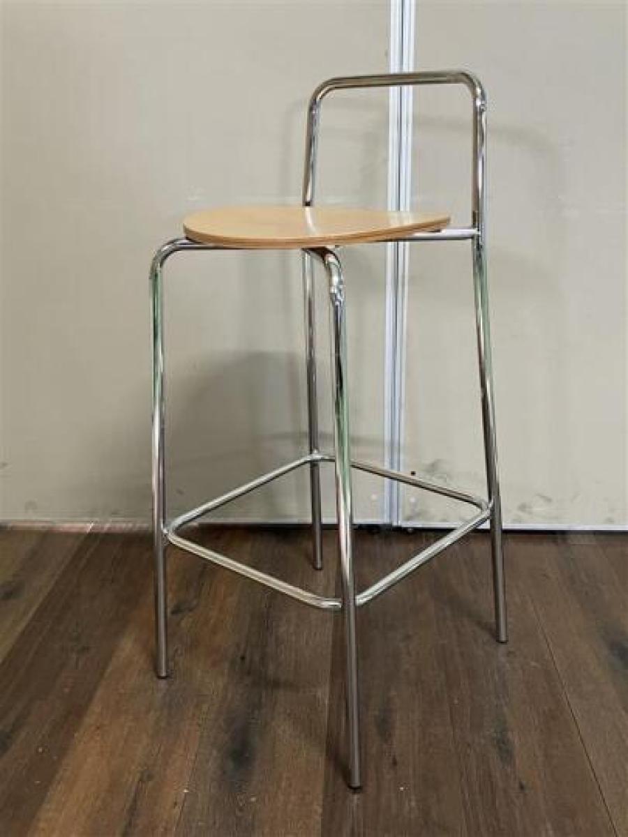 コクヨ　デイズオフィス　ハイチェア・カウンターチェア入荷！！　欲しいときには既に無くなることが多い商材です！
ご購入はお早めに！　#岐阜#愛知#三重#静岡#CS在庫
                        デイズオフィス ハングライク
                                    中古
            