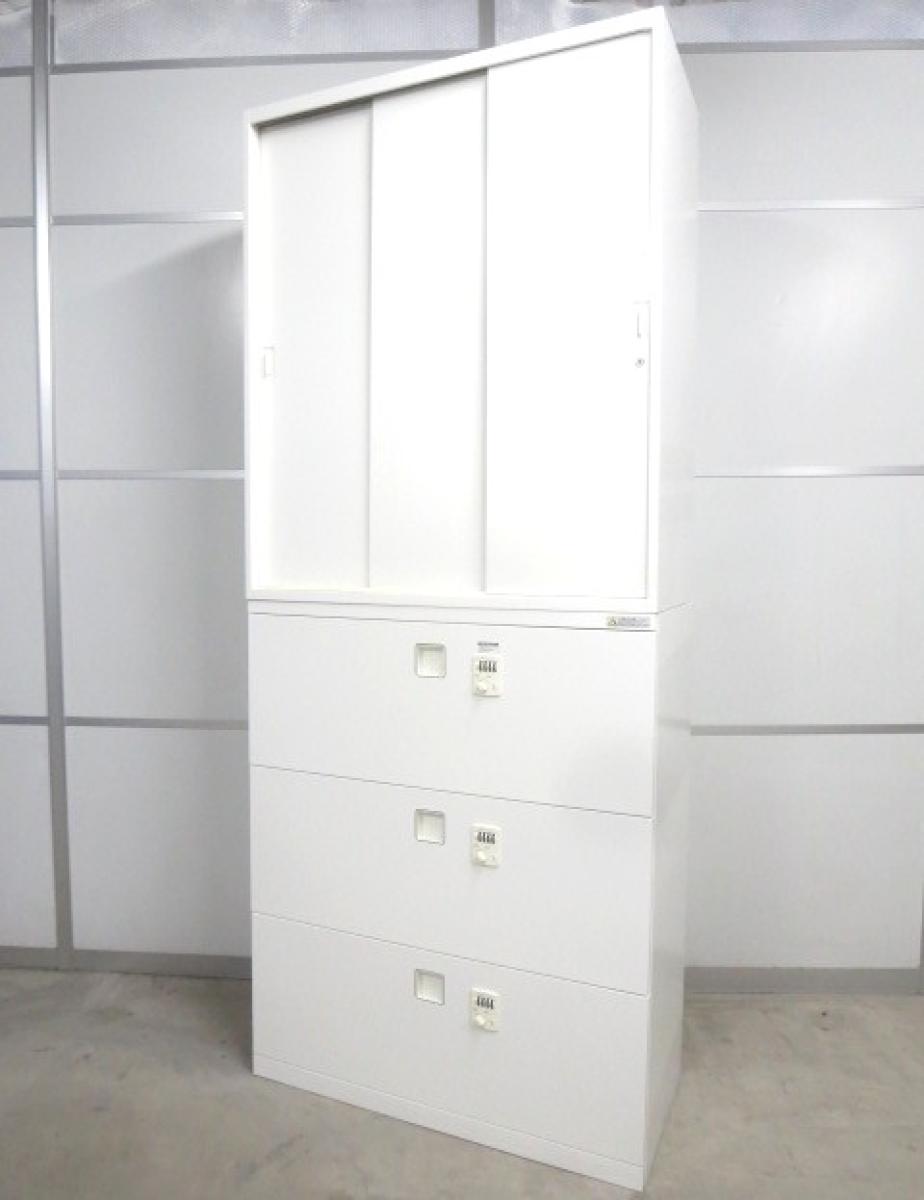 【在庫入替セール品！】【縦空間を有効活用！省スペースに大量収納できます！】 ■オカムラ製　上下書庫セット【上：3枚引戸(シリンダー錠) + 下：3段ラテラルキャビネット(ダイヤル錠・各段施錠式)】【Okamura　Rectline】★
                        レクトライン
                                    中古
            