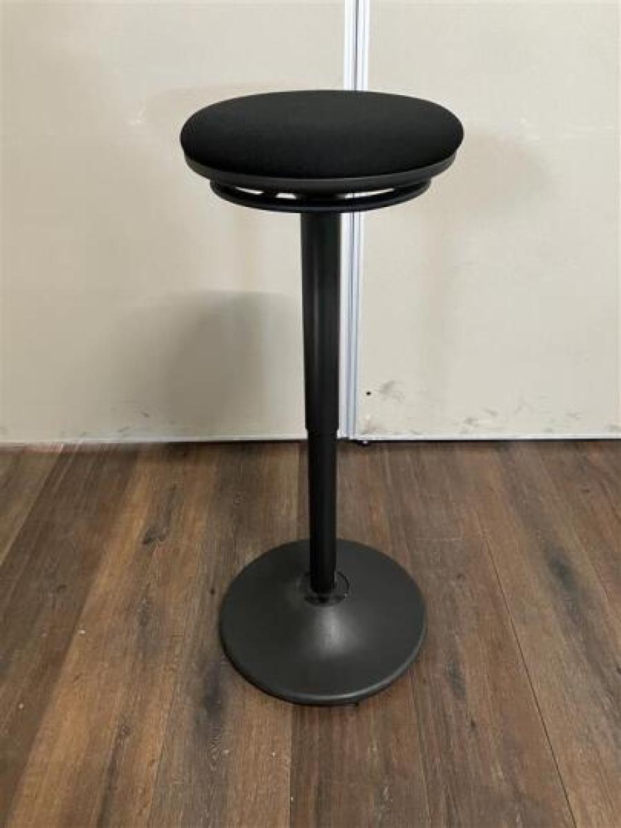 作業中効率アップ！？　オカムラ　ピルエット　ハイスツール　ブラック　#岐阜#愛知#三重#静岡#CS在庫
                        ピルエット
                                    中古
            