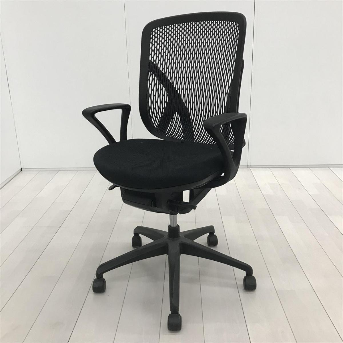 【人間工学に基づいたS字曲線！理想的な座り心地を追求した大人気チェア！】■イナバ(INABA)製　イエラ(Yera)チェア　肘付き　ハイバック　背面樹脂メッシュ(ヌード)　■サークル肘　■ブラック　【弊社使用欄：A01041293】
                        yera
                                    中古
            