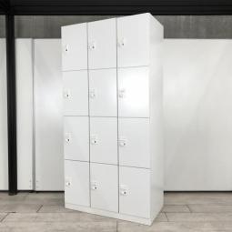 【省スペースに多人数分！フレキシブルな働き方に対応！】■コクヨ製　12人用ダイヤルロッカー　ホワイト　ダイヤル錠タイプ　■モバイルワーカーにオススメ！鍵の持ち運び要らず！