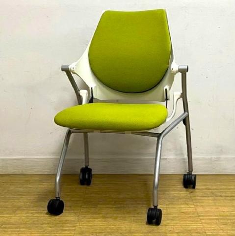 【580763】イトーキ　イプサ　ネスティングチェア　クロスバック　肘無しタイプ　モスグリーン×ホワイトフレーム×シルバー脚　オフィスバスターズ　水戸サテライト　大子町　北茨城市　高萩市　日立市　常陸太田市　常陸大宮市　那珂市　東海村　ひたちなか市　城里町 水戸市　笠間市　茨城町　大洗町　小美玉市