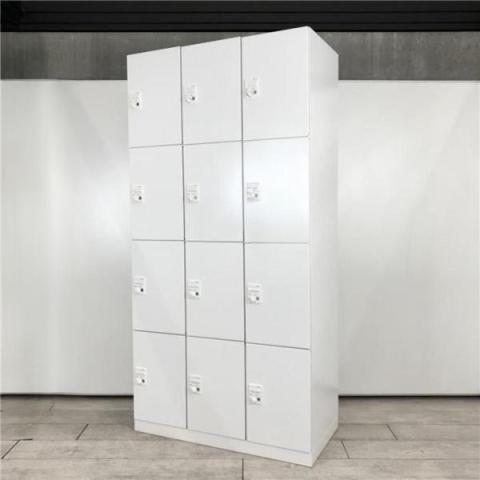 【中古】エディアロッカー BWU-RN12D79SAW コクヨ（KOKUYO） 12人用パーソナルロッカー