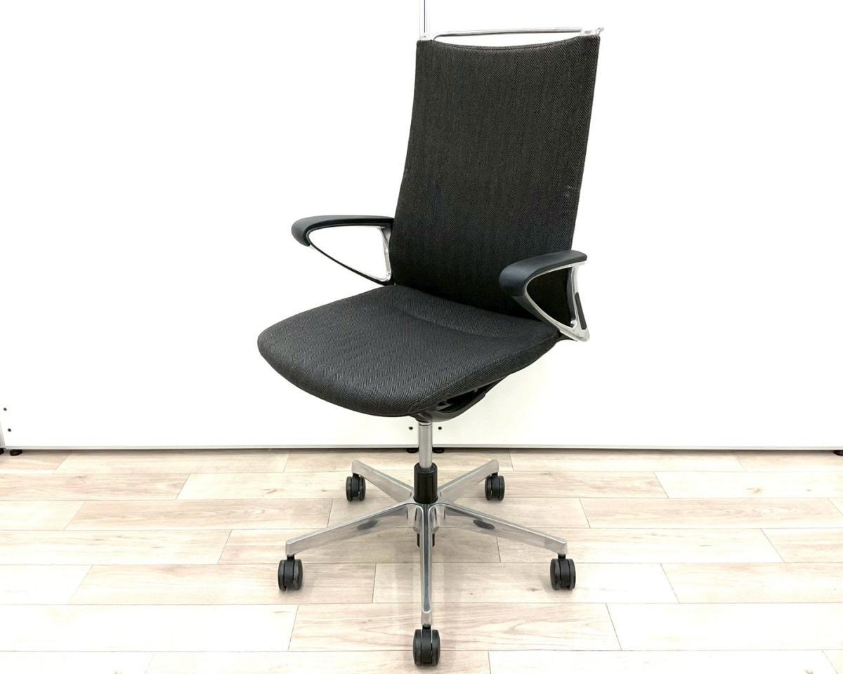 ■オカムラ(okamura)製　■モード(mode)チェア　■肘付/サークル肘　■ハイバック　■クロスバックタイプ　■デザインアーム　■色：グレー　【弊社使用欄：A01063387】
                        モード
                                    中古
            