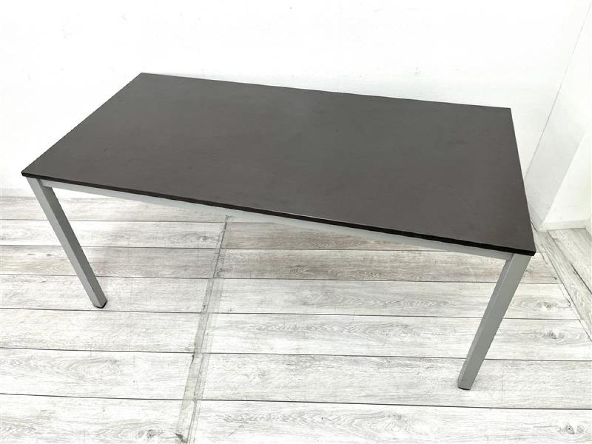 【定価約7万円】【高級感のあるブラウンカラーのミーティングテーブル！】■メーカーその他　■ミーティングテーブル　■ブラウン天板×シルバー脚　■4～6人での使用にお勧めです！
                        その他シリーズ
                                    中古
            
