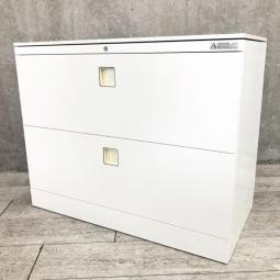 【窓下の空間にもピッタリ！　2段ラテラル書庫！】■オカムラ（okamura）製　レクトライン（Rectline）シリーズ　2段ラテラル　ローキャビネット　H780㎜　■ホワイト　■シリンダー錠　■天板付き