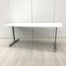 【幅1800㎜・ホワイト天板のミーティングテーブル！】■オカムラ（okamura）製　8177シリーズ　角テーブル　ミーティングテーブル　W1800×D750㎜　■ホワイト