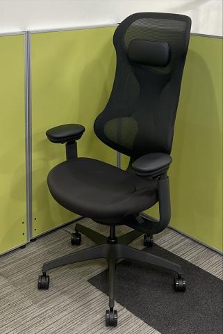 【新古】イング クラウド C12-J33W-JBPBPBK1 コクヨ（KOKUYO） 肘付ハイバックチェア