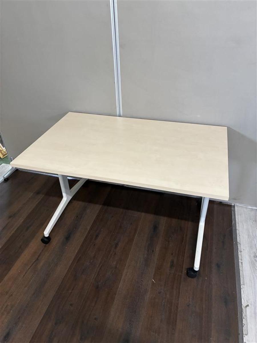 【訳アリ特価】天板に傷ありのため少しお安くご案内！！　購入時には注意ください　コクヨ　JUTO　ミーティングテーブル　#岐阜#愛知#三重#静岡#CS在庫
                        JUTO
                                    中古
            