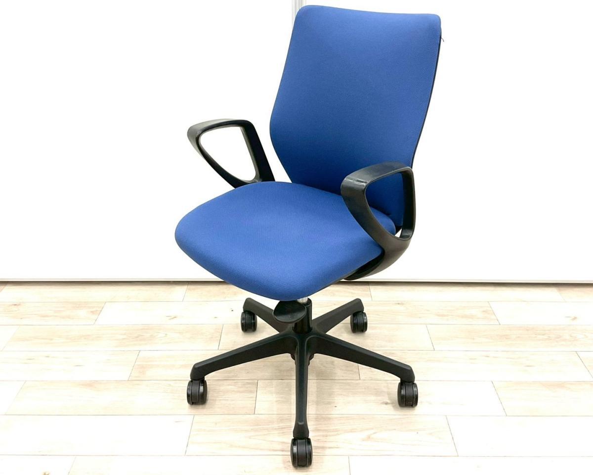 ■オカムラ（okamura）製　■CG-Mシリーズ　■ローバック肘付　■サークル肘　■ミディアムブルー　【弊社使用欄：A01050492】【SN】
                        CG-M パッド
                                    中古
            