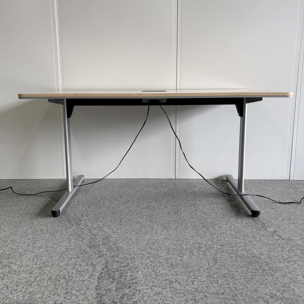 コクヨ ミーティングテーブル BT-500 幅180 奥90 高さ72cm コクヨ ミーティングテーブル BT-500 幅180 奥90 高さ72cm