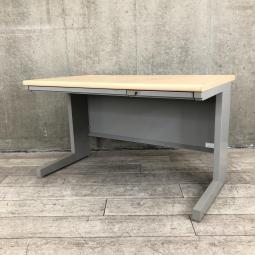 【在庫入替】【最も人気の幅1200mmサイズ！大変お買い得です！】■ウチダ（UCHIDA）製　フィードエヌ（FEED-N）シリーズ　平机　引き出し付き（シリンダー錠付き）【T3】