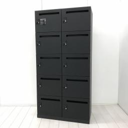 【鍵の持ち運びが不要なダイヤル錠タイプ！】■オカムラ（okamura）製　ピクスラインシリーズ　10人用メールロッカー　■W900×D450×H1810㎜　■ダイヤル錠　■ブラック　【弊社使用欄：A01050408】