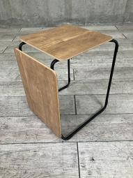 【ABW商材！】【向きを変えての使用が可能！ブラックフレームに木目調のブラウンがオシャレなサイドスツール！】■イトーキ（ITOKI）製　ノットワーク　■サイドスツール　■ブラック×木目ブラウン　【弊社使用欄：A01056070】