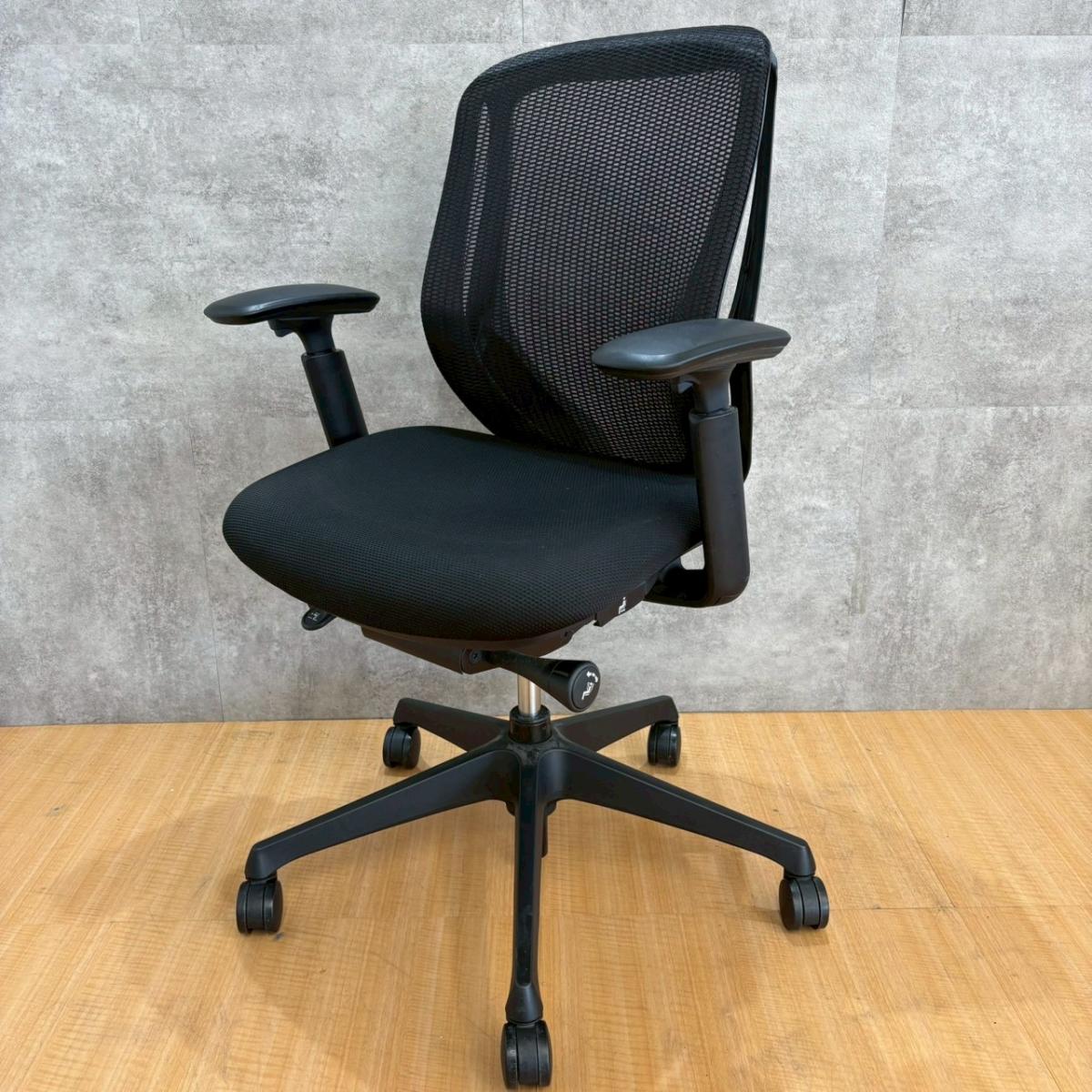 オカムラ製の大人気オフィスチェア【シルフィーローバック/ブラック色/可動肘付き仕様】が入荷しました！　＊良品を格安で！「オフィスバスターズ福岡南店」は、福岡を拠点として、全国へ中古オフィス用品・オフィス家具を提供しております。
                        その他シリーズ
                                    中古
            