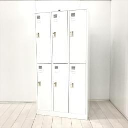 【上下2段で省スペースに収納！多人数使用で空間を有効活用できる人気6人用ロッカー！】■内田洋行（UCHIDA）製　NS型システムロッカー　 6人用更衣ロッカー　■W900×D515×H1790mm　■シリンダー錠　■ホワイト
