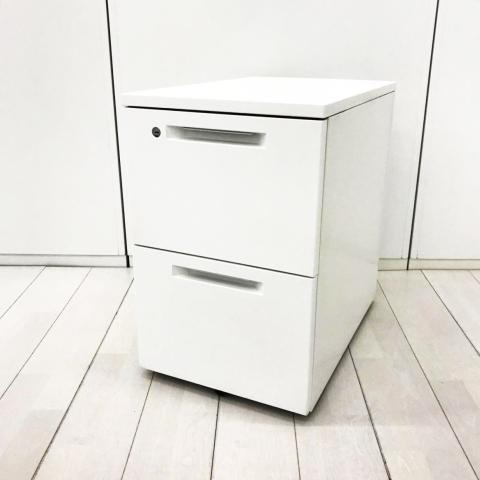 【581196・534850】【希少な2段デスクインワゴン！収納力抜群！】■コクヨ（KOKUYO）製　アイエス（iS）　2段ワゴン　デスクインワゴン　H610㎜　■シリンダー錠 　■ホワイト　オフィスバスターズ　水戸サテライト　大子町　北茨城市　高萩市　日立市　常陸太田市　常陸大宮市　那珂市　東海村　ひたちなか市　城里町 水戸市　笠間市　茨城町　大洗町　小美玉市