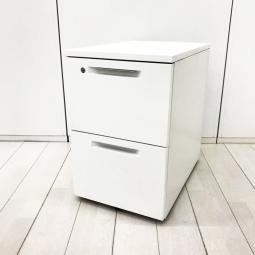 【581196・534850】【希少な2段デスクインワゴン！収納力抜群！】■コクヨ（KOKUYO）製　アイエス（iS）　2段ワゴン　デスクインワゴン　H610㎜　■シリンダー錠 　■ホワイト　オフィスバスターズ　水戸サテライト　大子町　北茨城市　高萩市　日立市　常陸太田市　常陸大宮市　那珂市　東海村　ひたちなか市　城里町 水戸市　笠間市　茨城町　大洗町　小美玉市