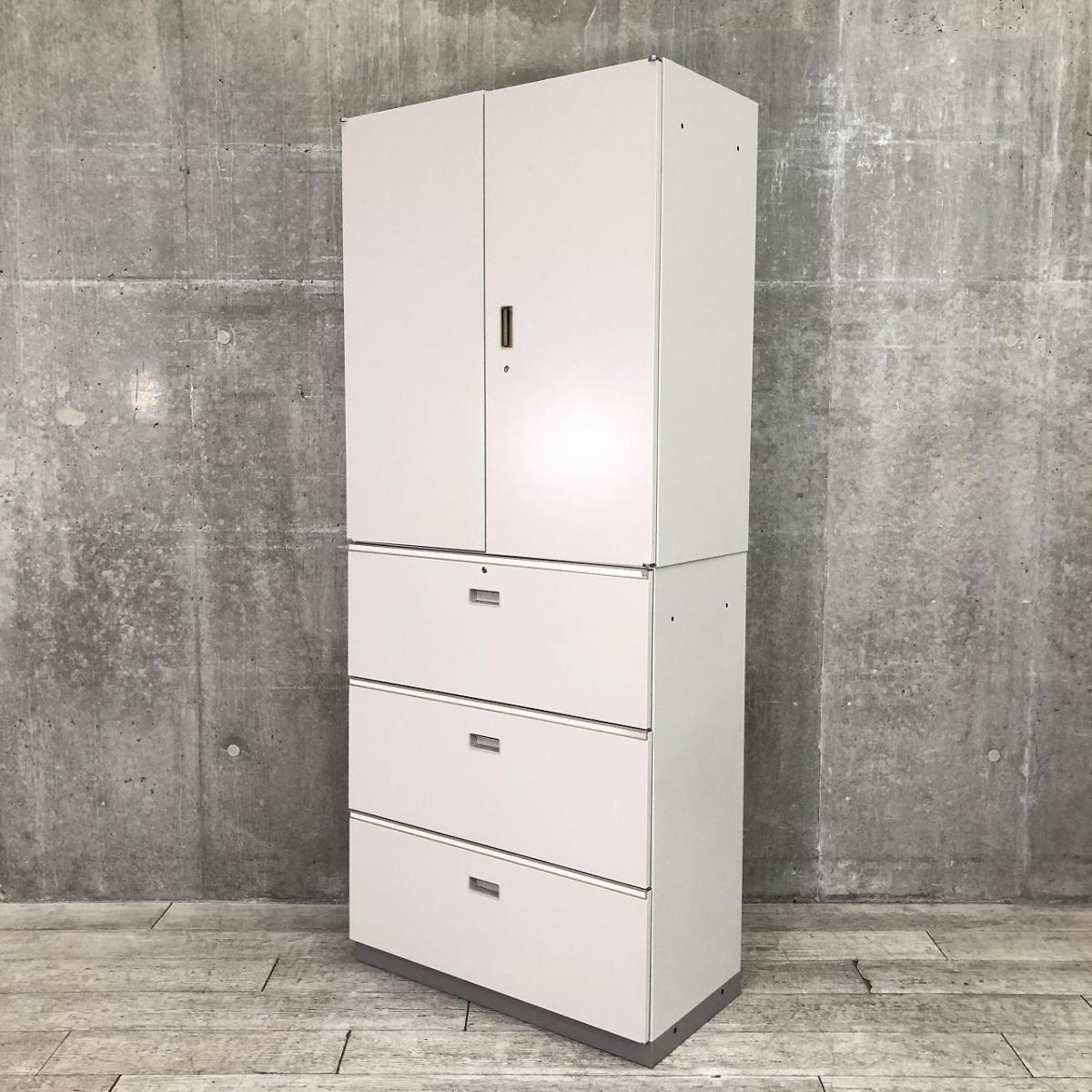 【581221】【大容量でスッキリ整理！両開き＋3段ラテラルの人気書庫セット！】■イトーキ（ITOKI）製　シンライン（THUN LINE）　両開き＋3段ラテラル　書庫セット　ハイキャビネット　■シリンダー錠　オフィスバスターズ　水戸サテライト　大子町　北茨城市　高萩市　日立市　常陸太田市　常陸大宮市　那珂市　東海村　ひたちなか市　城里町 水戸市　笠間市　茨城町　大洗町　小美玉市
                        シンライン
                                    中古
            